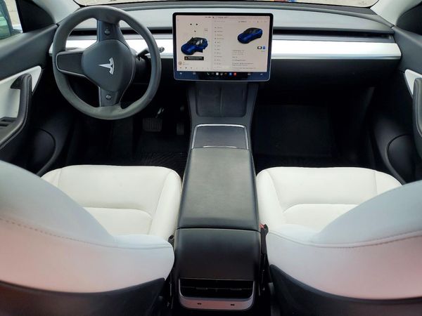 2021 TESLA MODEL Y