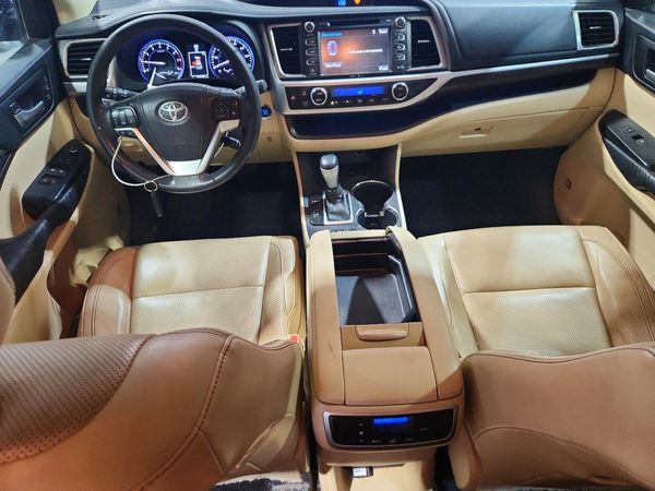 2015 TOYOTA HIGHLANDER