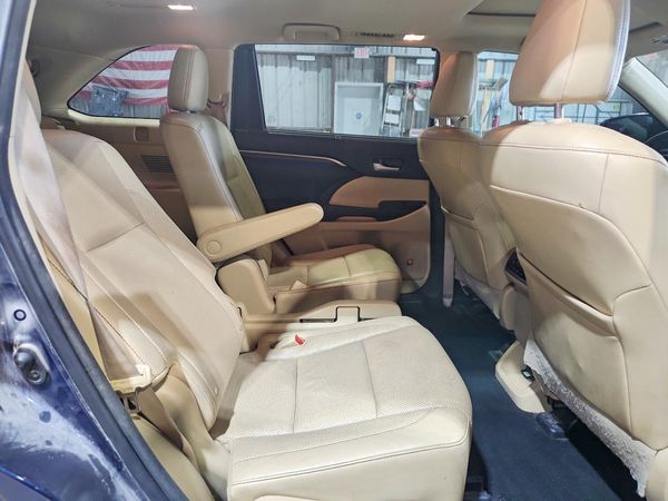 2015 TOYOTA HIGHLANDER