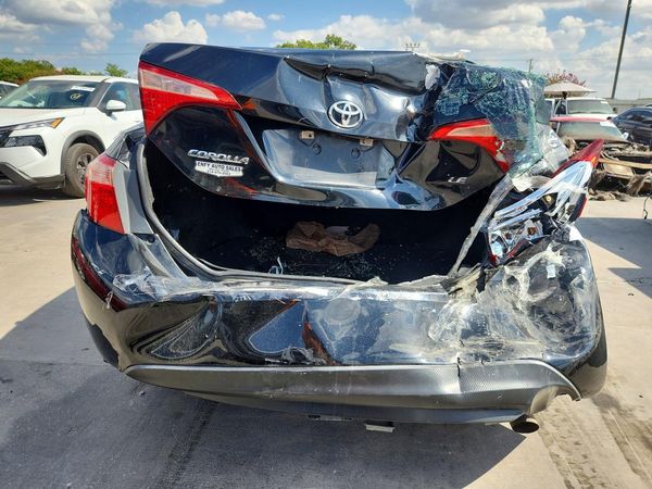 2018 TOYOTA COROLLA