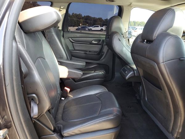 2017 CHEVROLET TRAVERSE 2LT