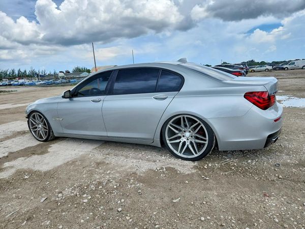 2014 BMW 740