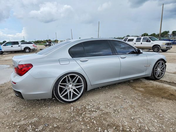 2014 BMW 740