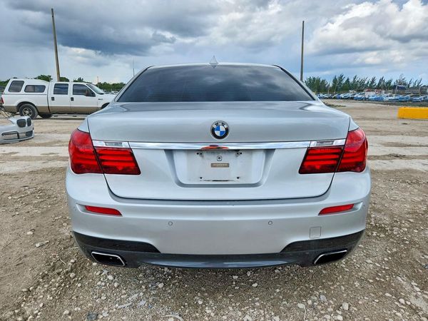 2014 BMW 740