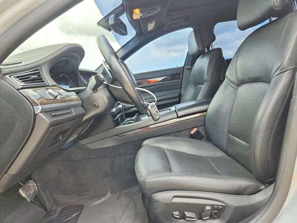 2014 BMW 740