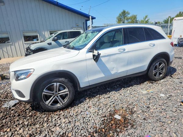2019 MERCEDES-BENZ GLC
