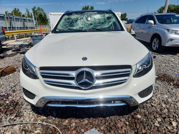 2019 MERCEDES-BENZ GLC