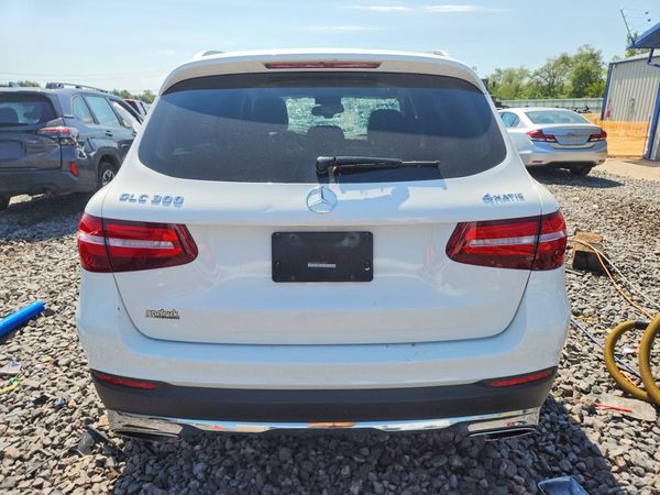 2019 MERCEDES-BENZ GLC