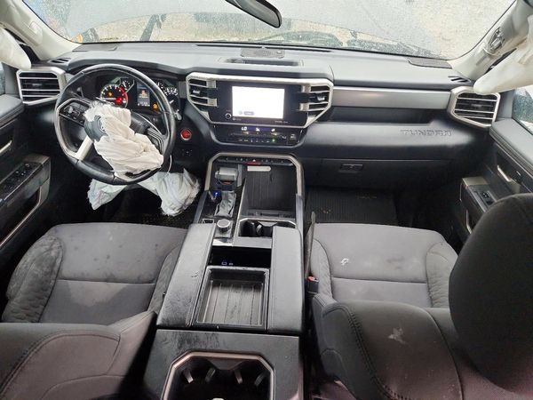 2022 TOYOTA TUNDRA