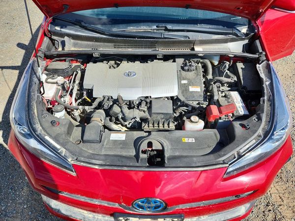 2022 TOYOTA PRIUS — Engine bay