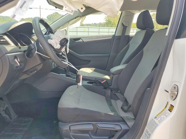 2017 VOLKSWAGEN JETTA