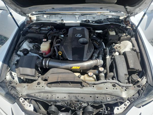 2017 LEXUS IS