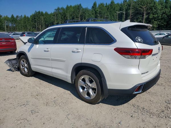 2017 TOYOTA HIGHLANDER
