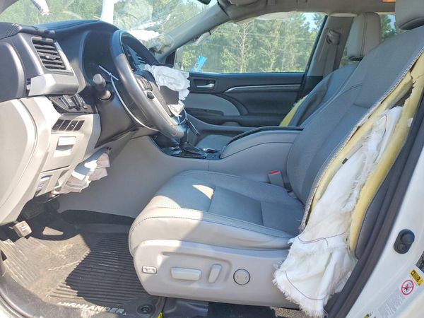 2017 TOYOTA HIGHLANDER