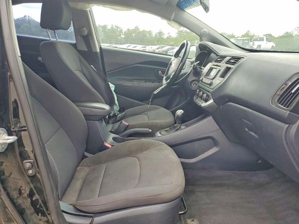 2014 KIA RIO