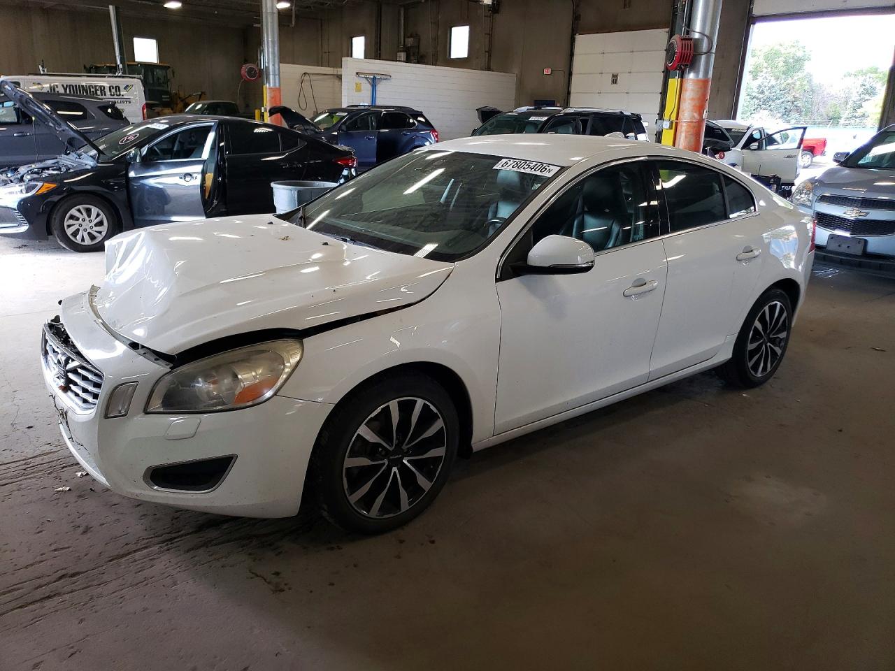2013 VOLVO S60