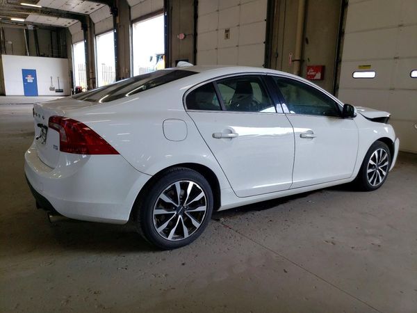 2013 VOLVO S60