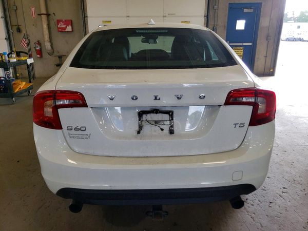2013 VOLVO S60