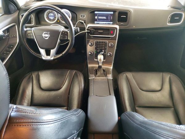 2013 VOLVO S60