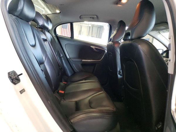 2013 VOLVO S60