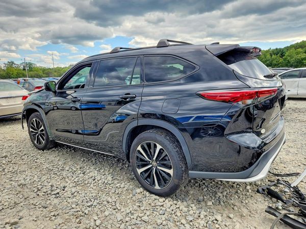 2022 TOYOTA HIGHLANDER