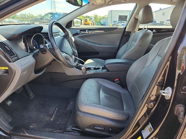 2013 HYUNDAI SONATA