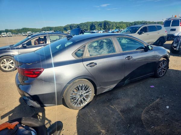 2022 KIA FORTE