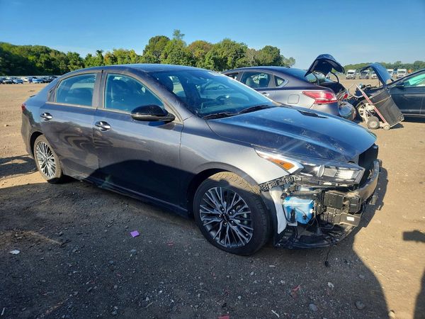 2022 KIA FORTE