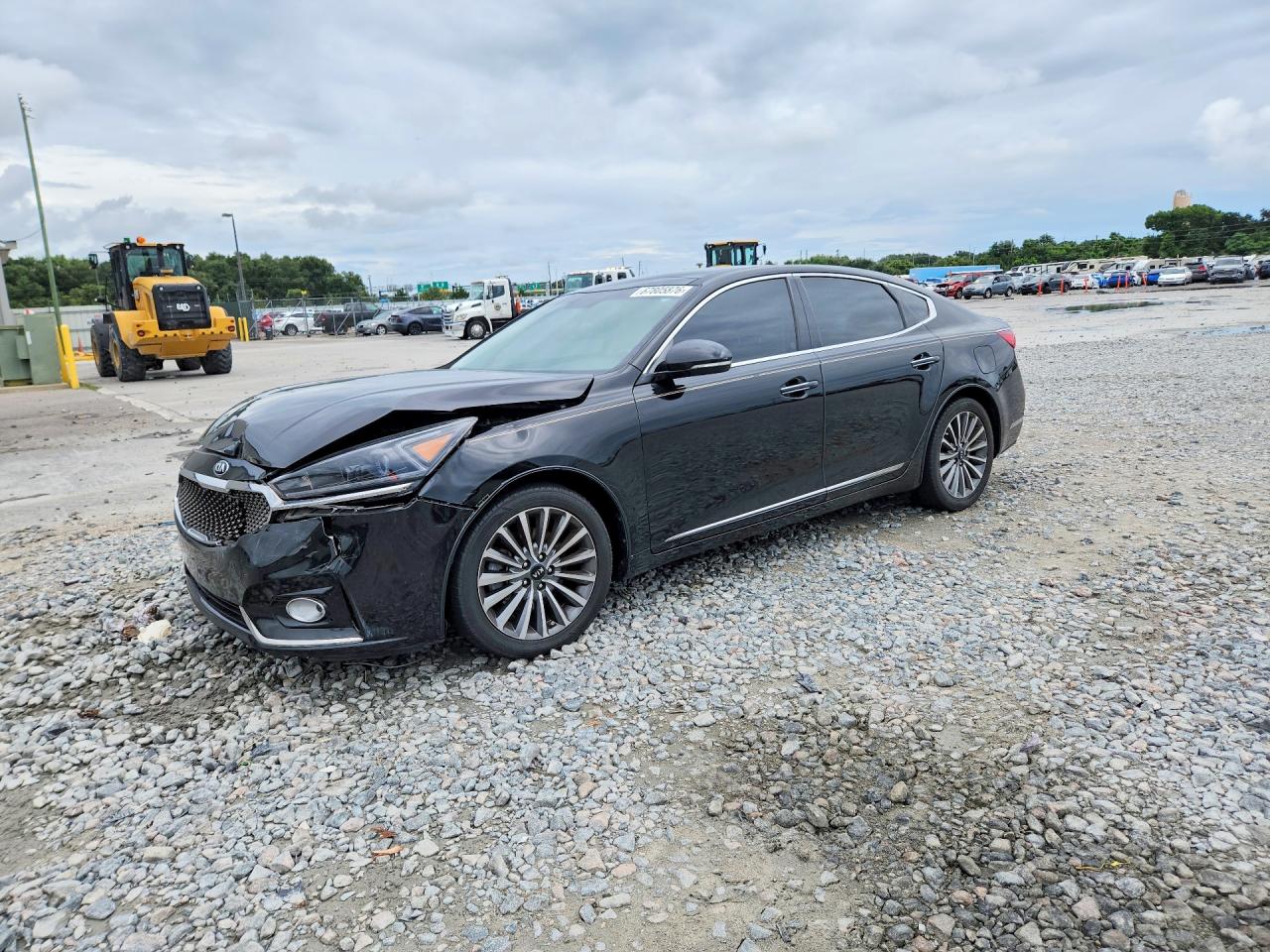 2017 KIA CADENZA