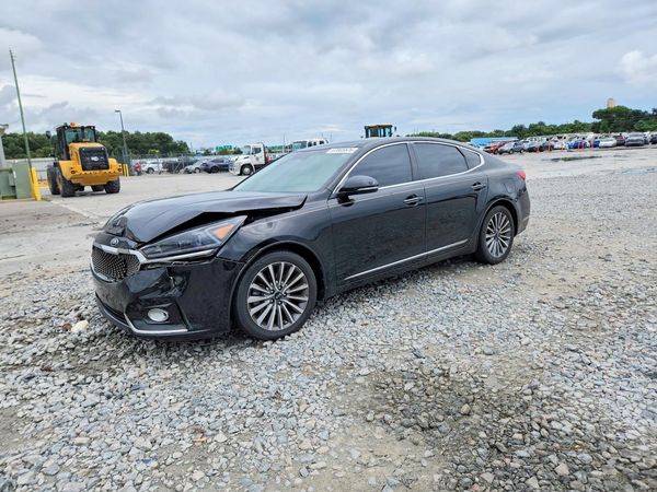 2017 KIA CADENZA