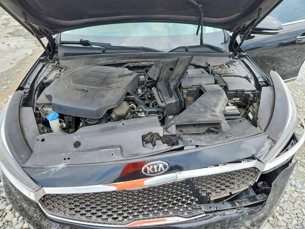 2017 KIA CADENZA