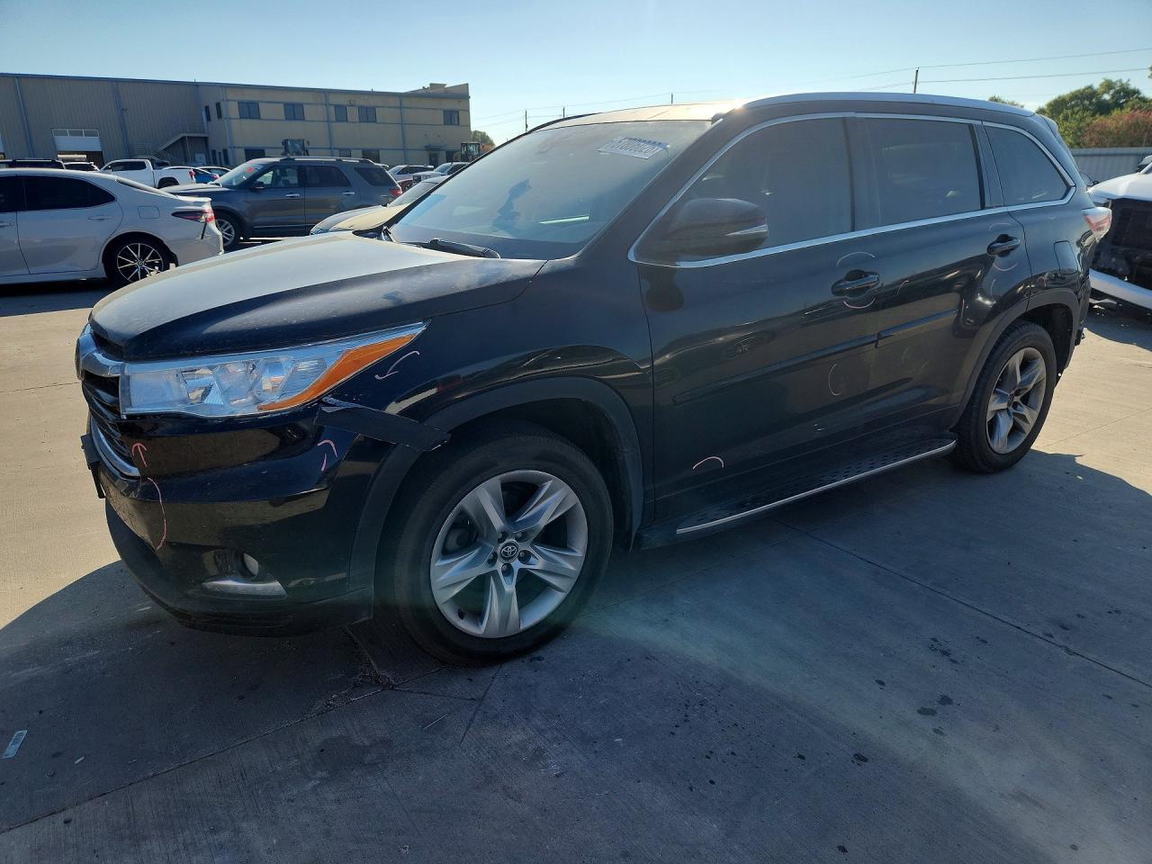 2016 TOYOTA HIGHLANDER