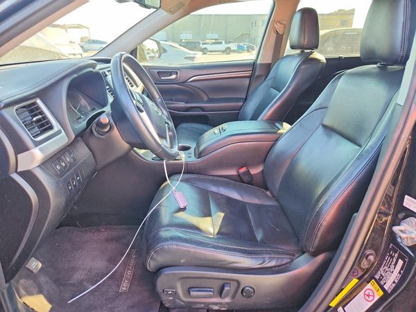 2016 TOYOTA HIGHLANDER