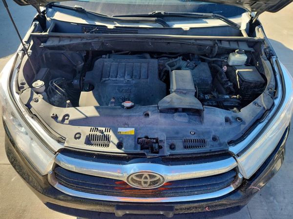 2016 TOYOTA HIGHLANDER