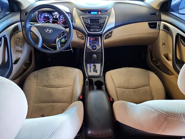 2013 HYUNDAI ELANTRA