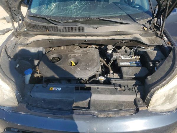2015 KIA SOUL GLS(Middle grade) — Engine bay