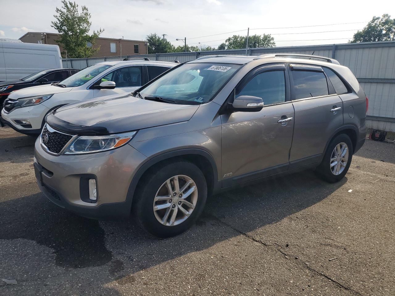 2014 KIA SORENTO Base/ LX