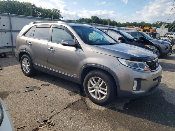 2014 KIA SORENTO Base/ LX