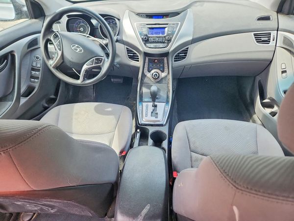 2013 HYUNDAI ELANTRA