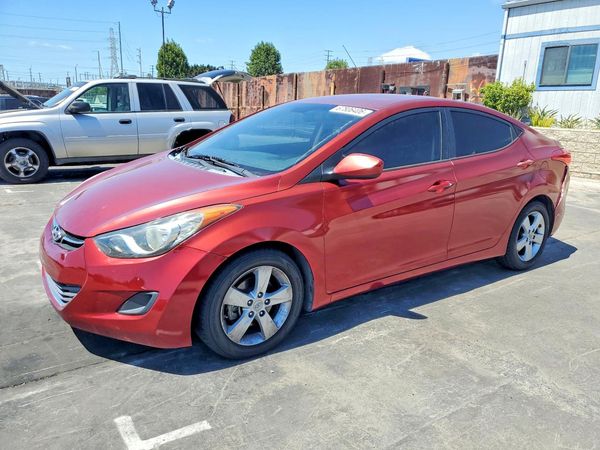 2013 HYUNDAI ELANTRA