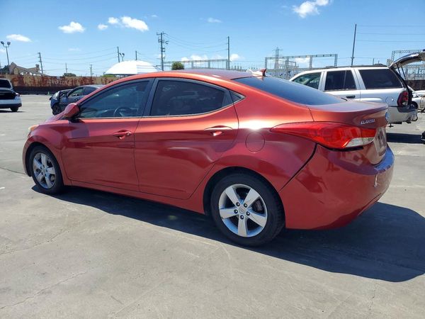 2013 HYUNDAI ELANTRA
