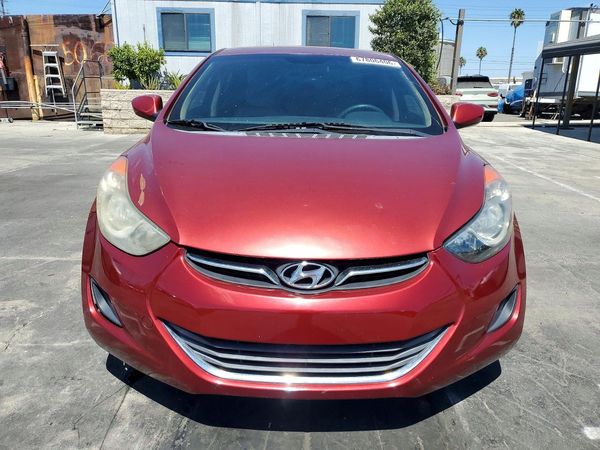 2013 HYUNDAI ELANTRA