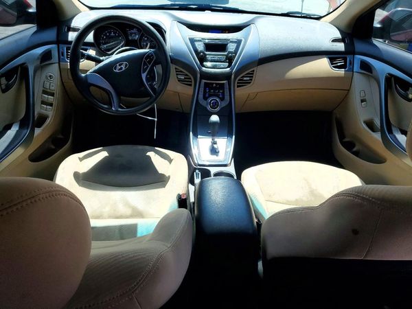 2013 HYUNDAI ELANTRA