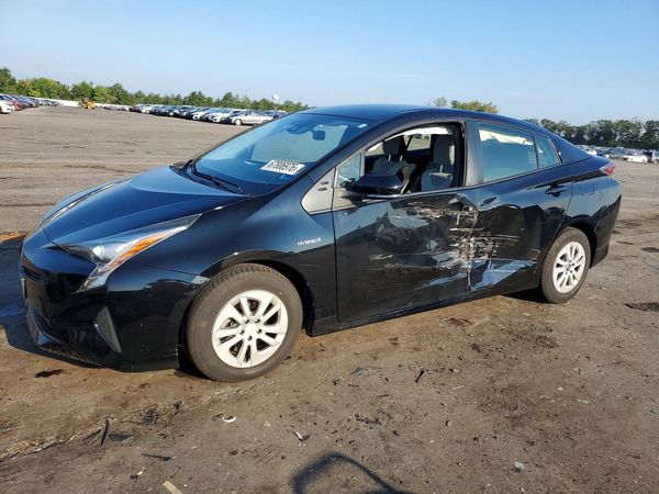 2018 TOYOTA PRIUS
