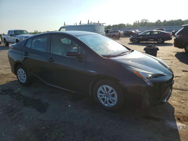 2018 TOYOTA PRIUS