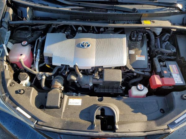 2018 TOYOTA PRIUS