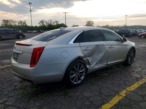 2016 CADILLAC XTS Standard