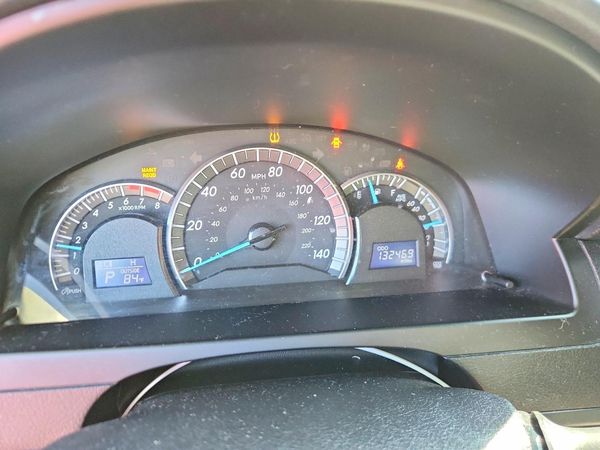 2014 TOYOTA CAMRY
