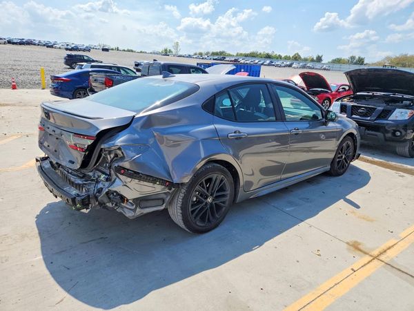 2026 TOYOTA CAMRY