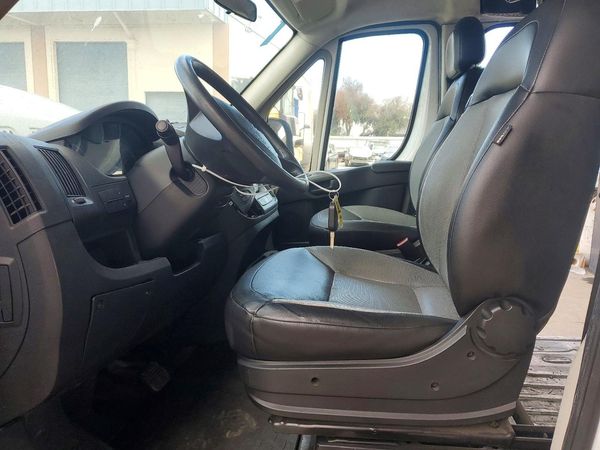 2016 RAM PROMASTER CITY — DENT